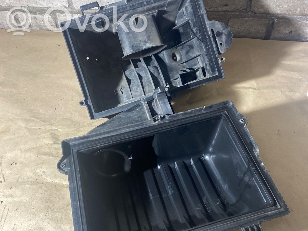 Volkswagen Sharan Air filter box 