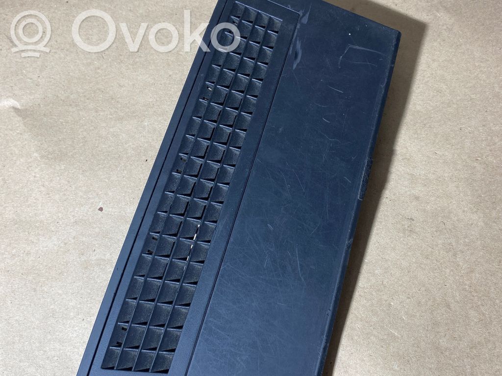 Panel trim   7002436,727584