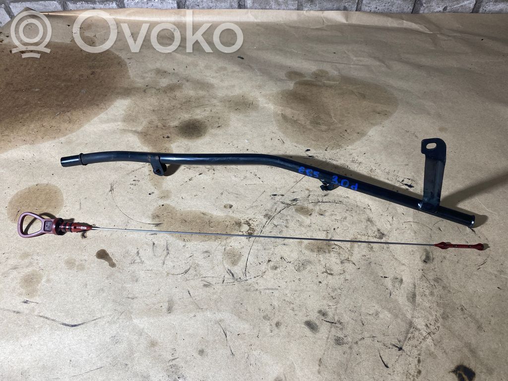 Oil level dip stick   7788969