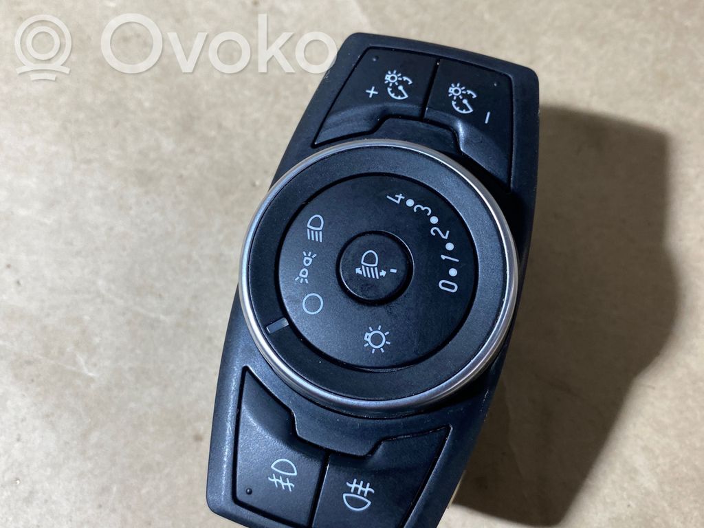 Ford Focus Light switch 
