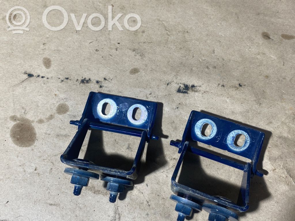 Ford Focus Tailgate/trunk/boot hinge 