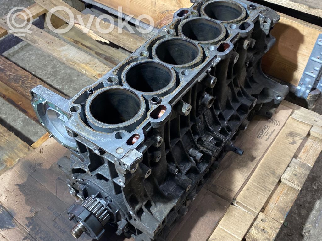 Volvo V70 Engine block 