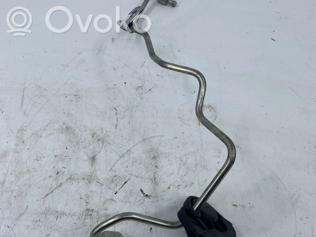 Renault Master III Fuel injector supply line/pipe 