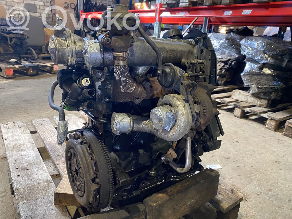 Variklis   D4192T,C018642,F8QT,070626,F8QLTN03,R8448003