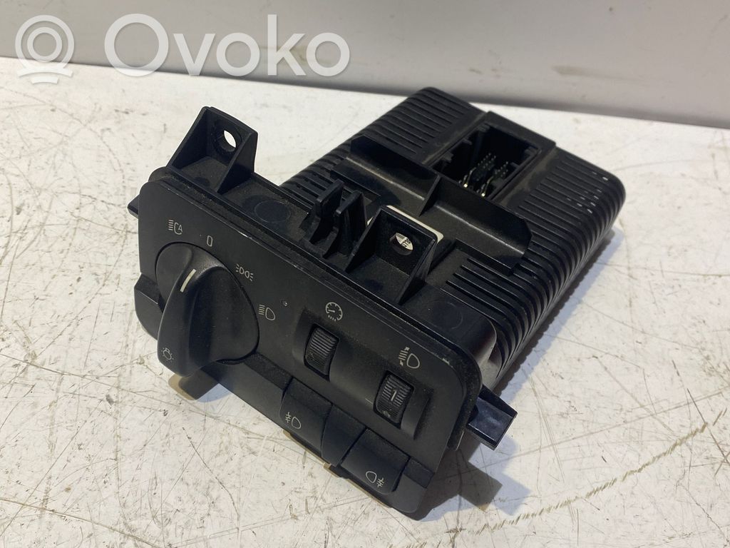 Light switch   6923480,0007394,037288081