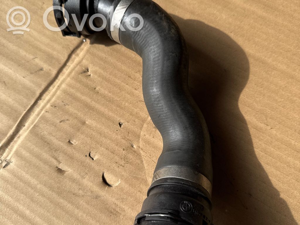 BMW 7 F01 F02 F03 F04 Conductă/furtun lichid de răcire motor 