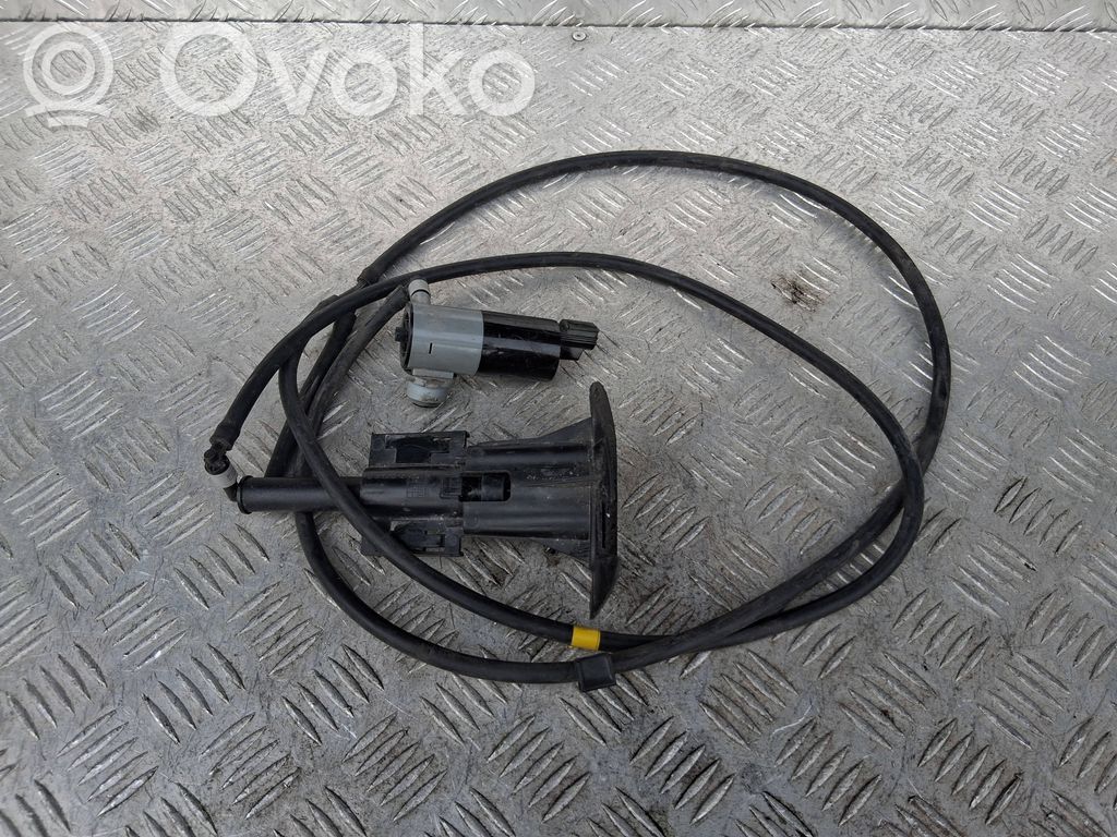 Volvo XC40 Pompa spryskiwacza szyby przedniej / czołowej 
