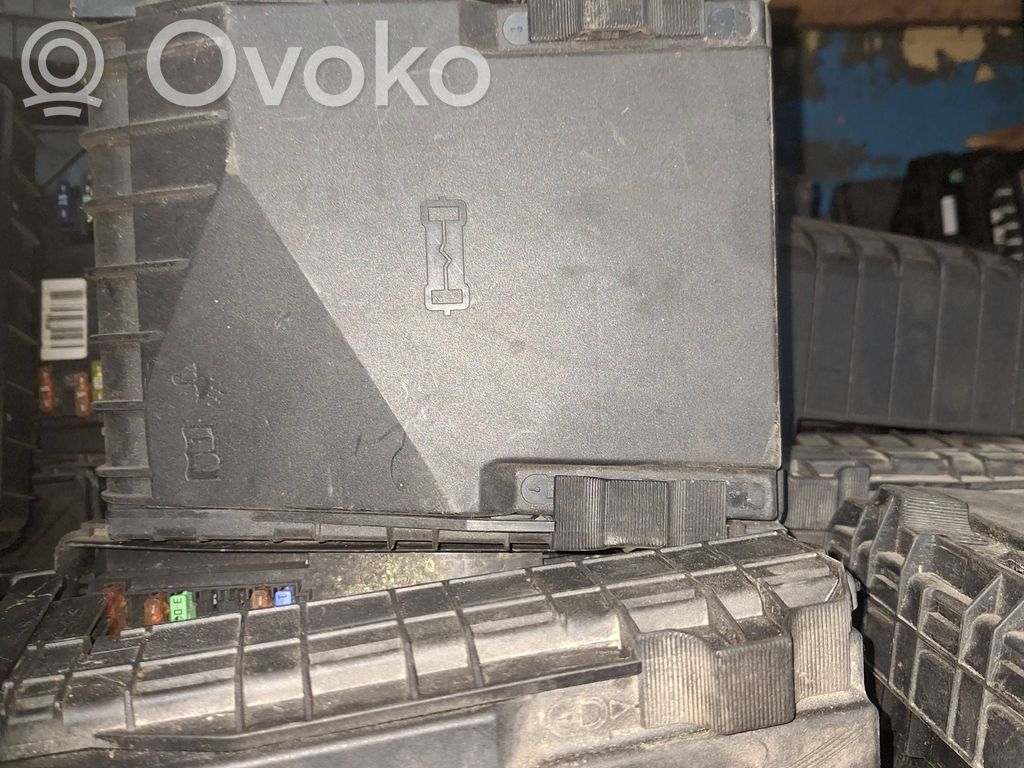 Fuse module   1K0937124
