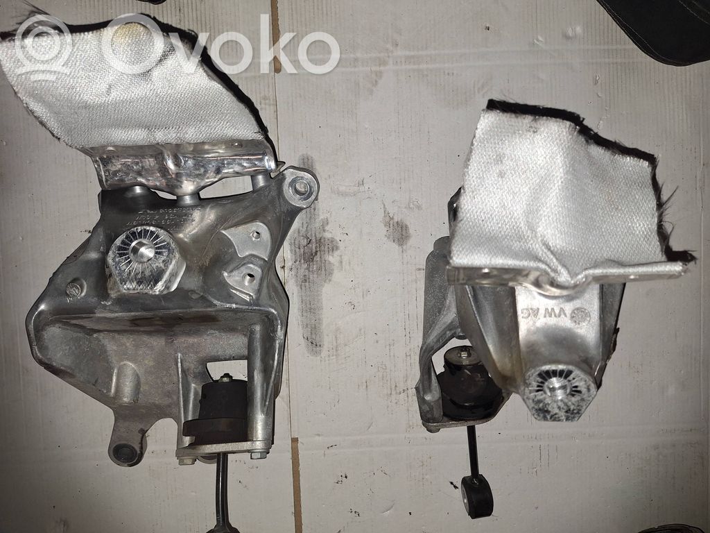 Engine mounting bracket   4M0199308BM,808661