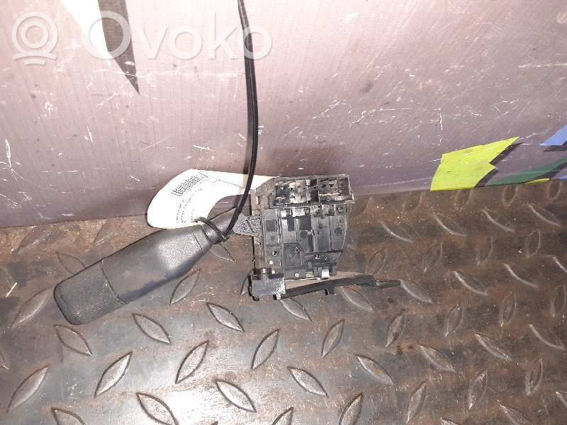 Renault Kangoo I Wiper control stalk 