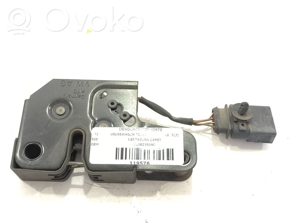 Volkswagen Touareg I Cârlig/ureche fixare 