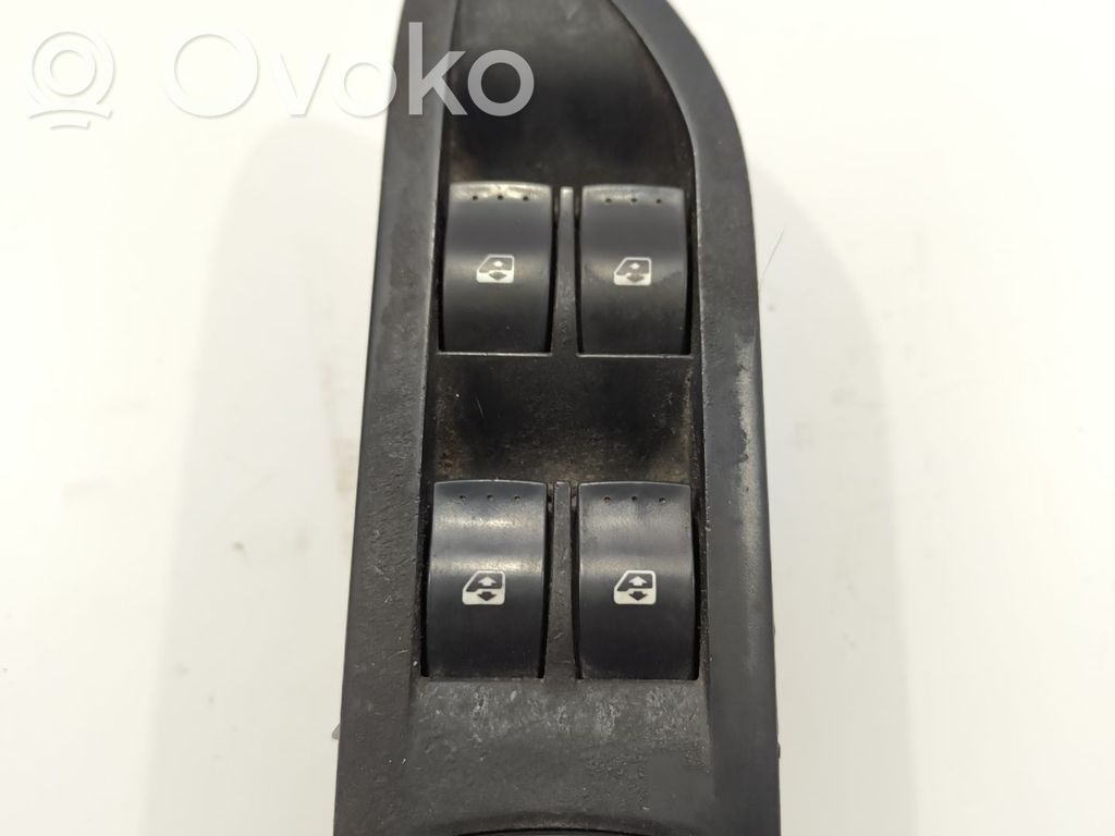 Renault Laguna I Electric window control switch 