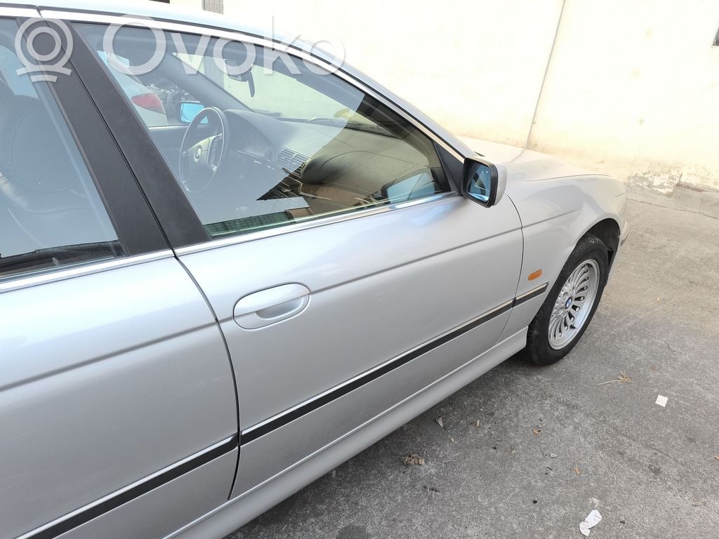 BMW 5 E39 Durvis 