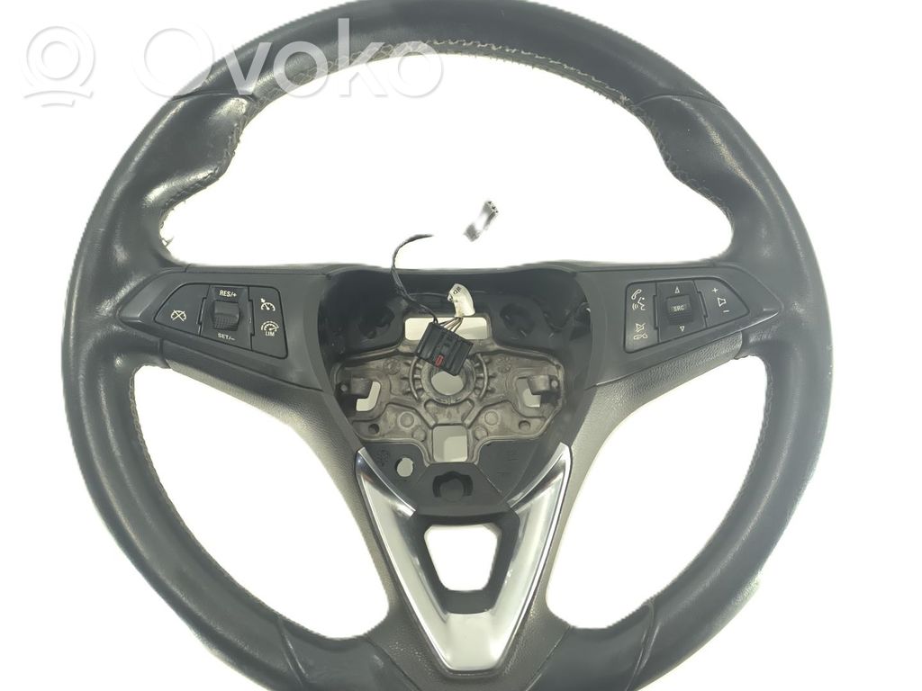Steering wheel   13403216