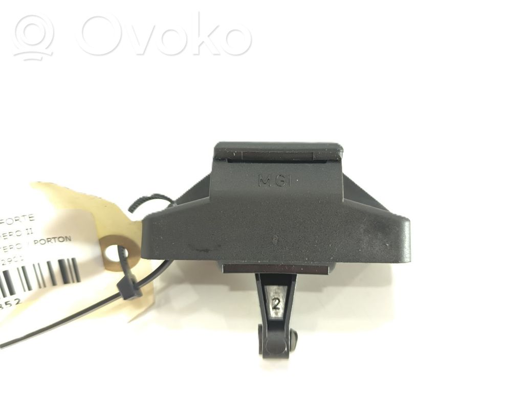 Dacia Sandero II Tailgate lock latch 