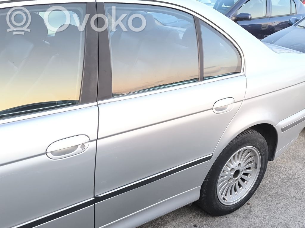 BMW 5 E39 Galinės durys 