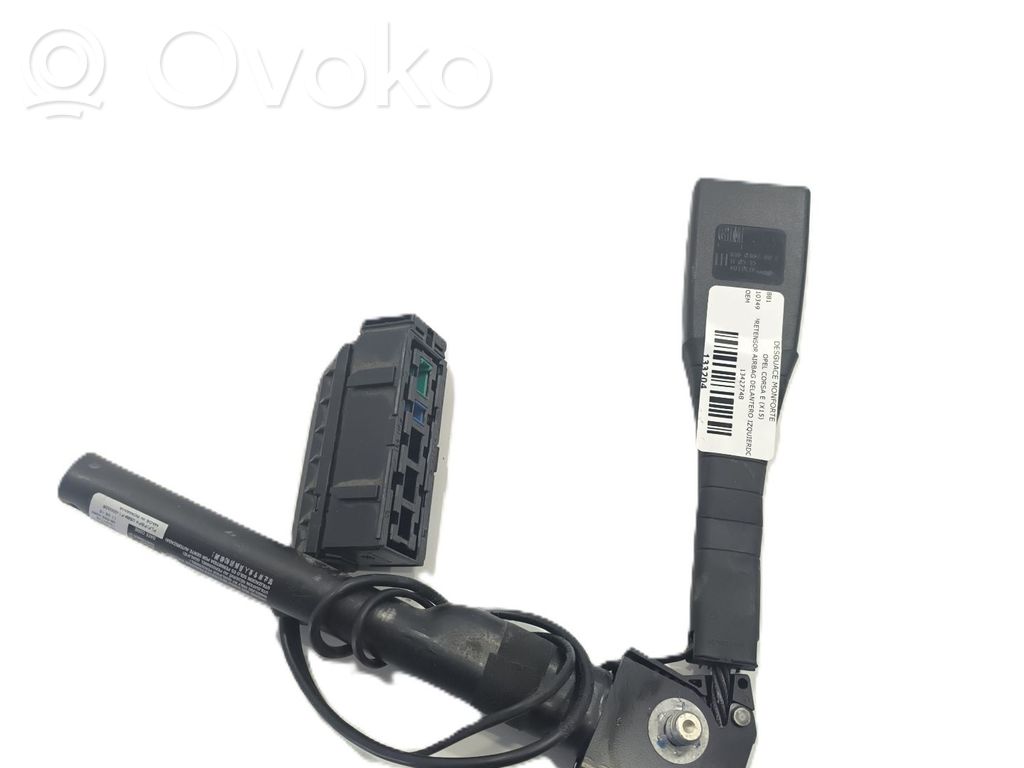 Opel Corsa E Front seatbelt buckle 