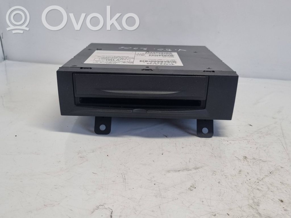 Volvo V50 Wzmacniacz audio 