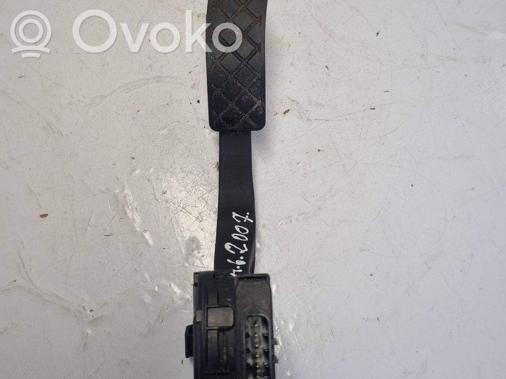 Audi A6 S6 C6 4F Pedał gazu / przyspieszenia 