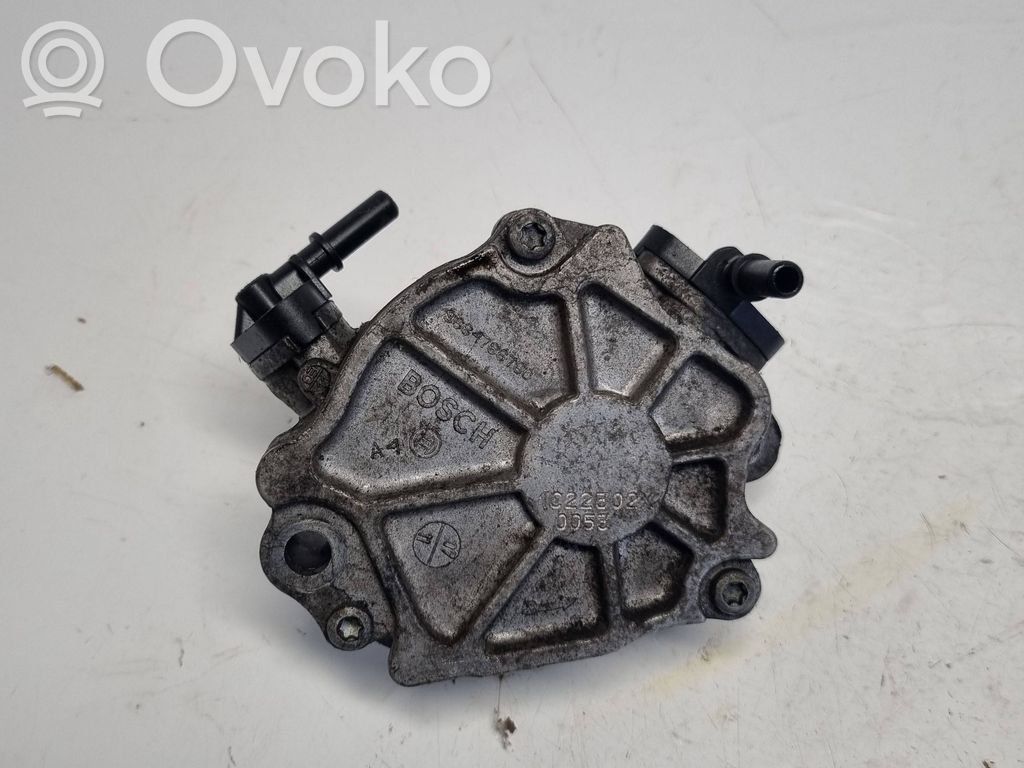 Peugeot 508 Vacuum pump 