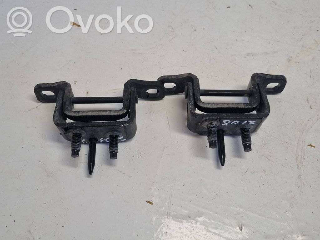 Volvo XC60 Tailgate/trunk/boot hinge 