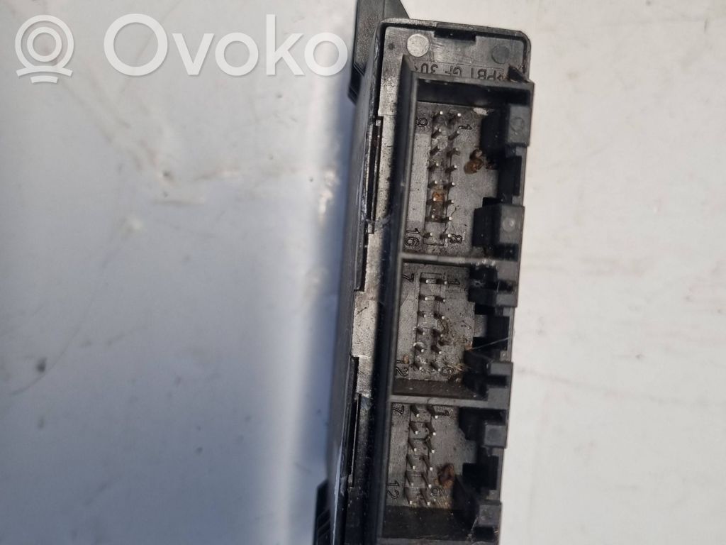 Audi A6 S6 C6 4F Parking PDC control unit/module 
