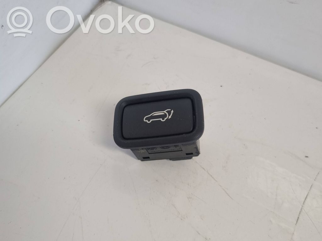 Hyundai Tucson TL Przełącznik / Przycisk otwierania klapy bagażnika 