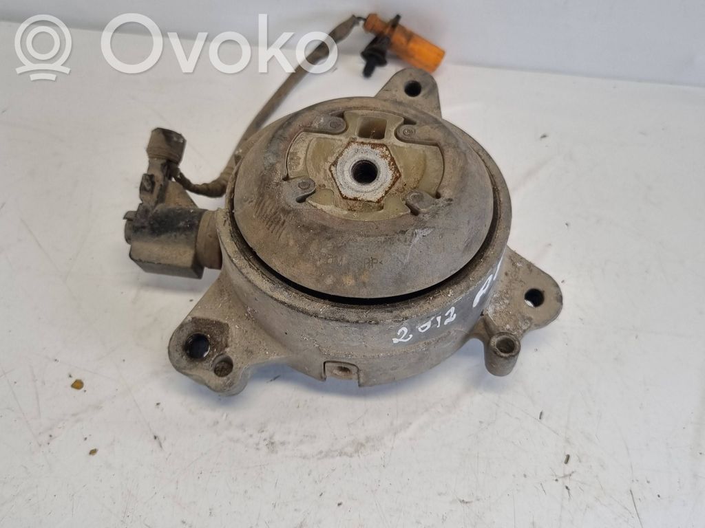 Audi A8 S8 D4 4H Engine mount bracket 