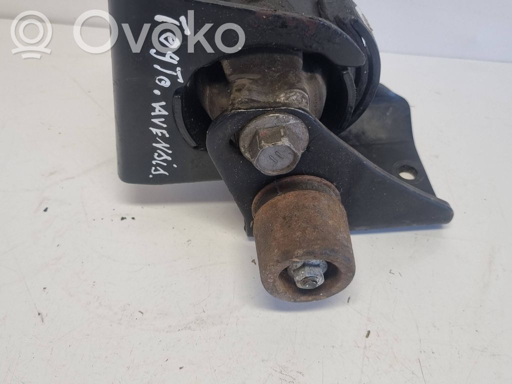 Toyota Avensis T250 Engine mount bracket 