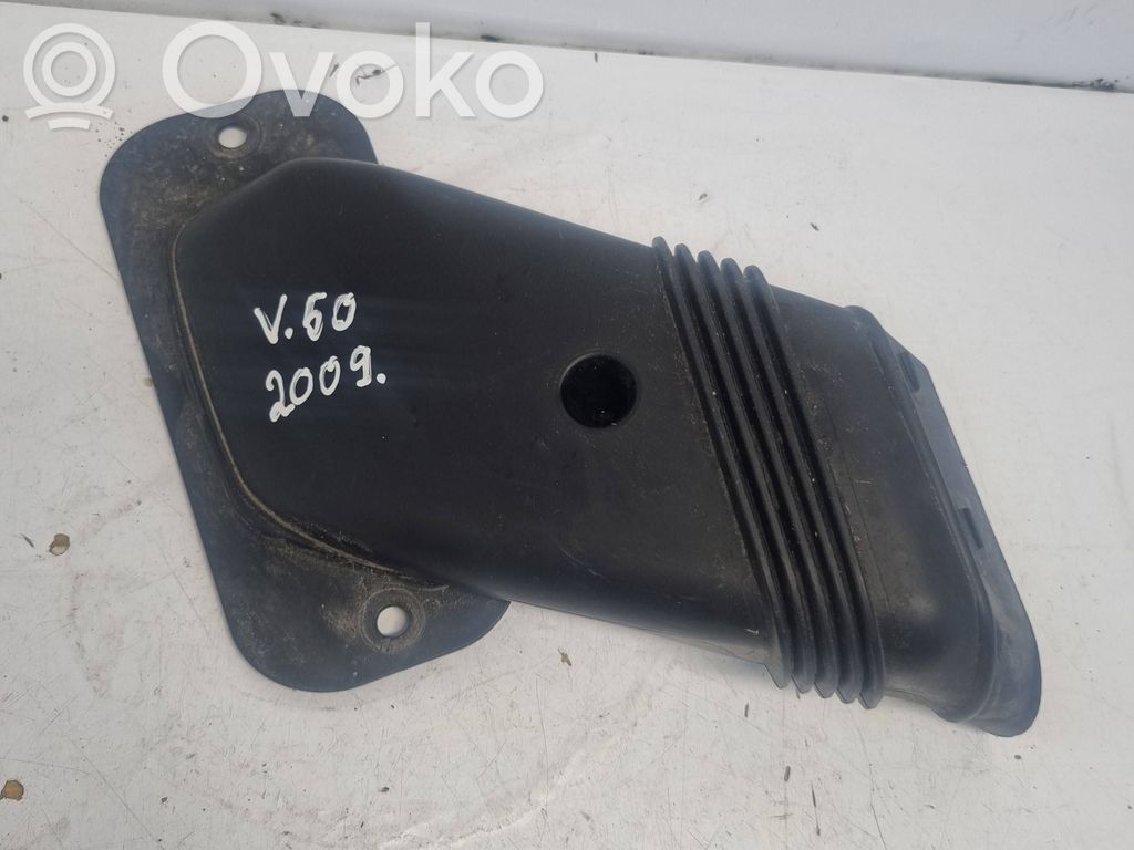 Volvo V50 Ilmanoton kanavan osa 