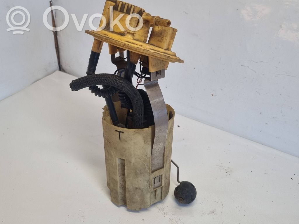 Volvo V70 Bomba interna de combustible 