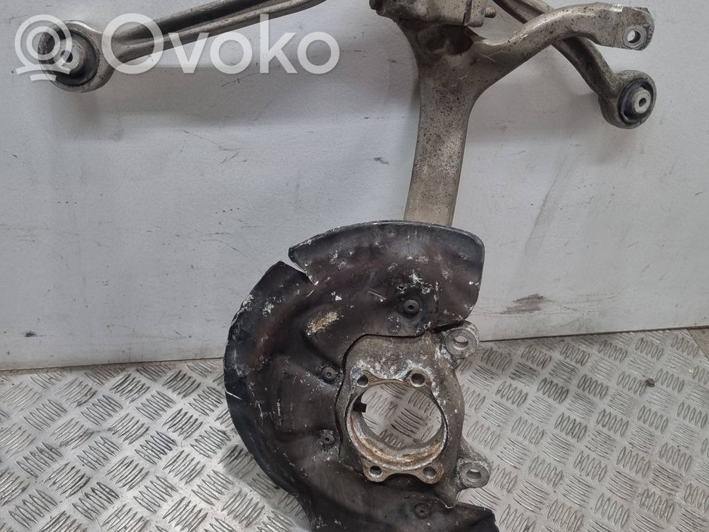 Audi A6 S6 C6 4F Zwrotnica koła przedniego 