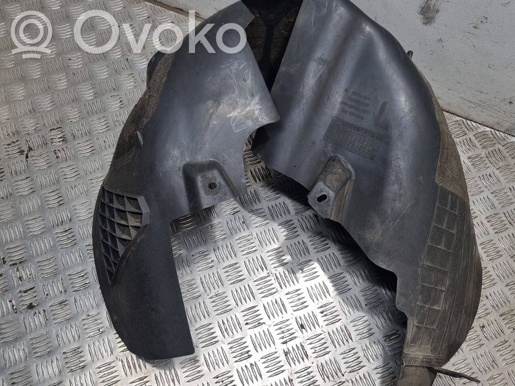 Opel Astra J Nadkole tylne 