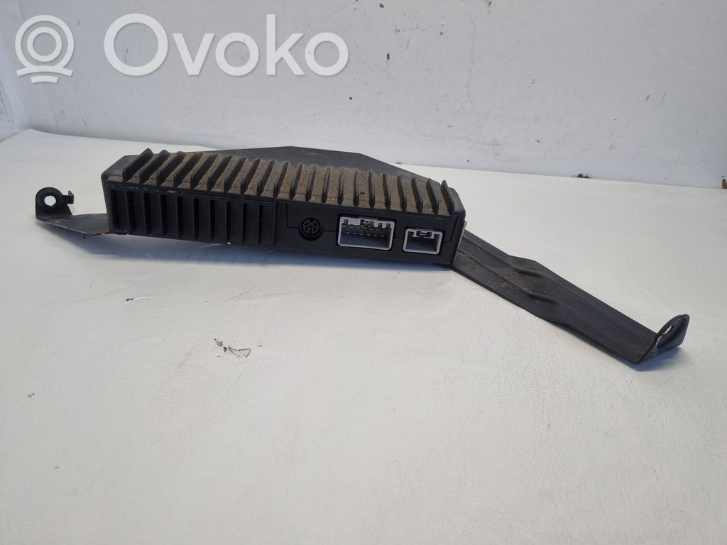 Volvo V70 Garso stiprintuvas 
