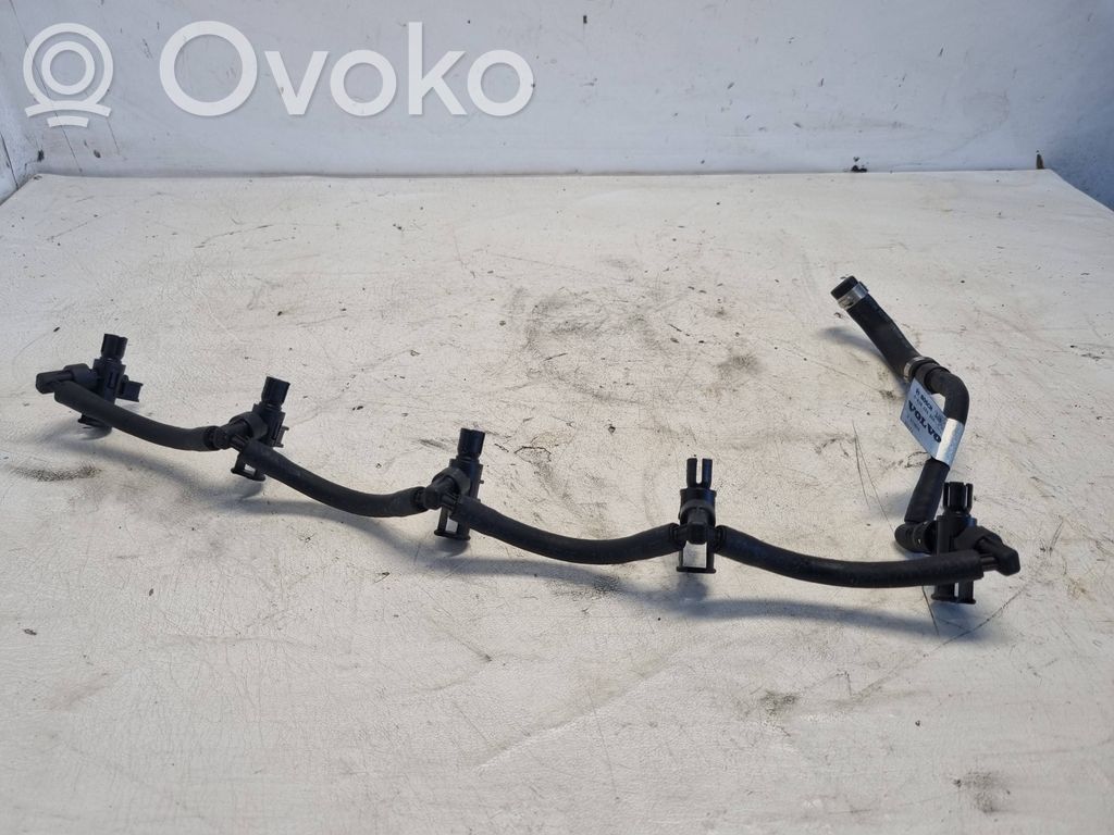 Volvo XC60 Linea/tubo flessibile di ritorno del carburante 