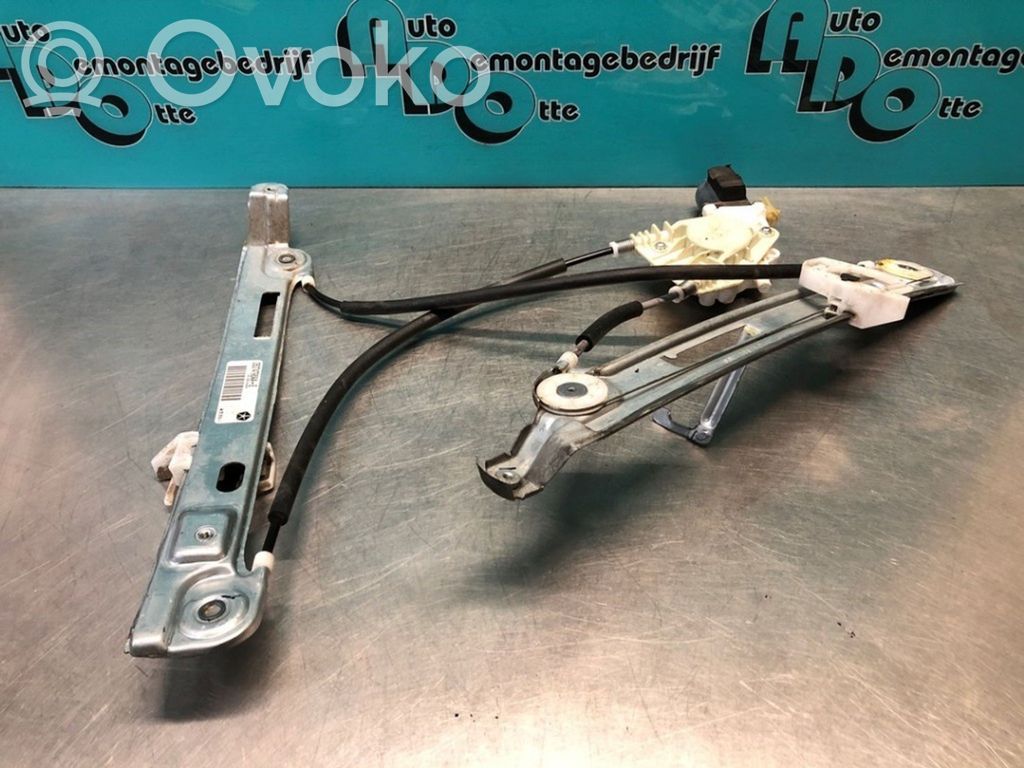 Dodge Caliber Front door manual window regulator 