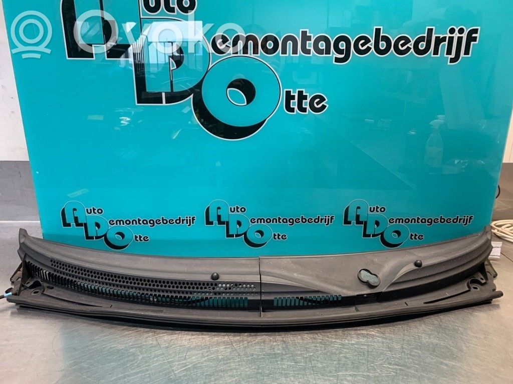 Peugeot 107 Wiper trim 