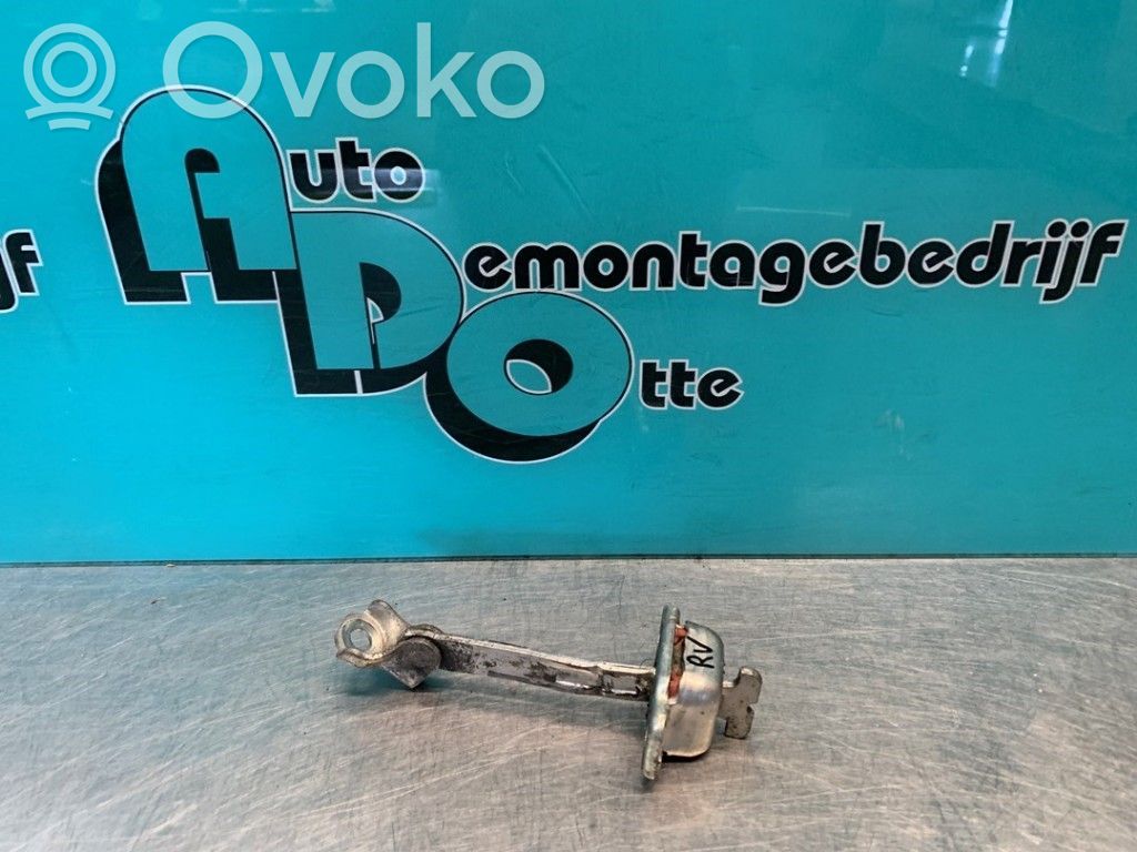 Citroen C1 Priekinė spynos kilpa 
