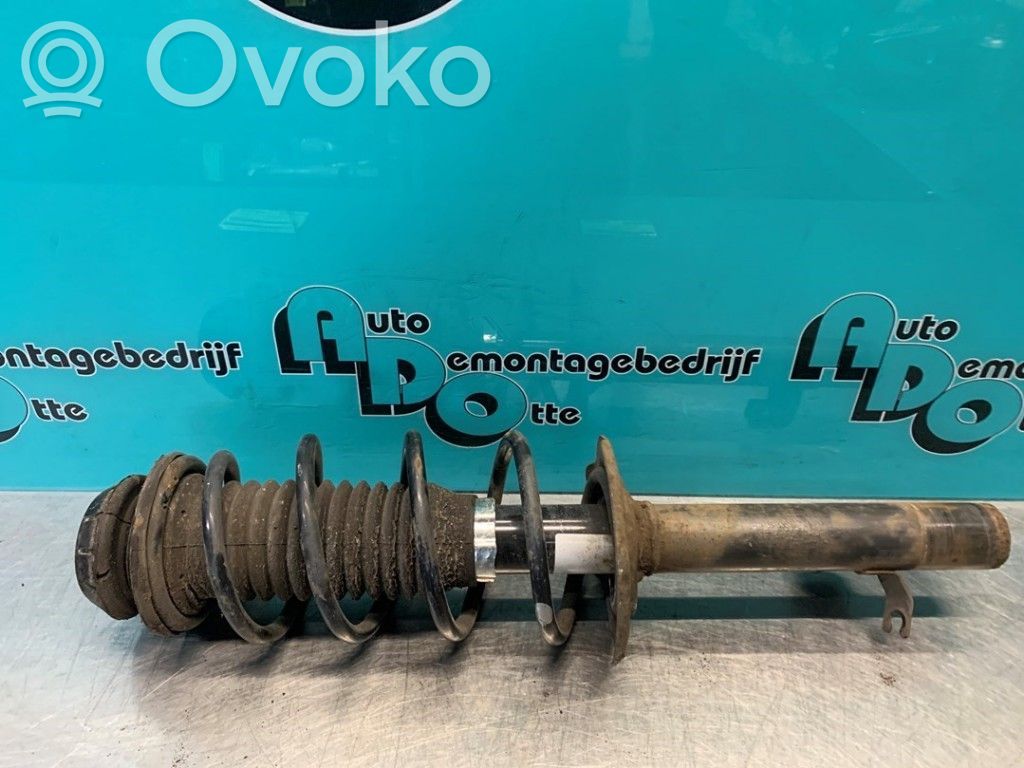Toyota Aygo AB10 Stoßdämpfer Federbein 