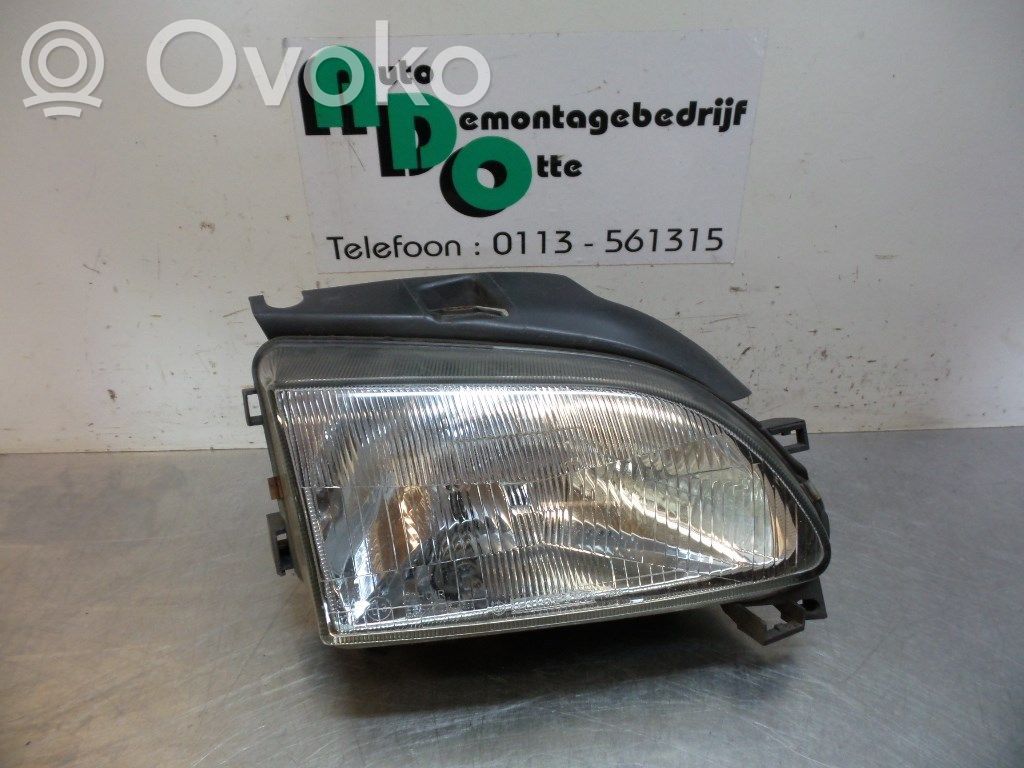 Seat Arosa Lampa przednia 