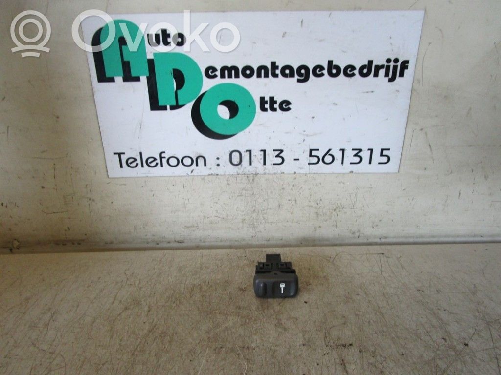 Volvo S40, V40 Central locking switch button 
