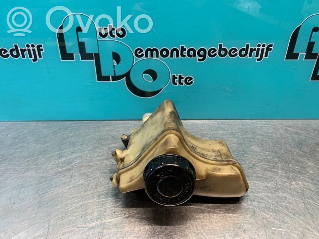 Renault Kangoo I Ohjaustehostimen nestesäiliö 