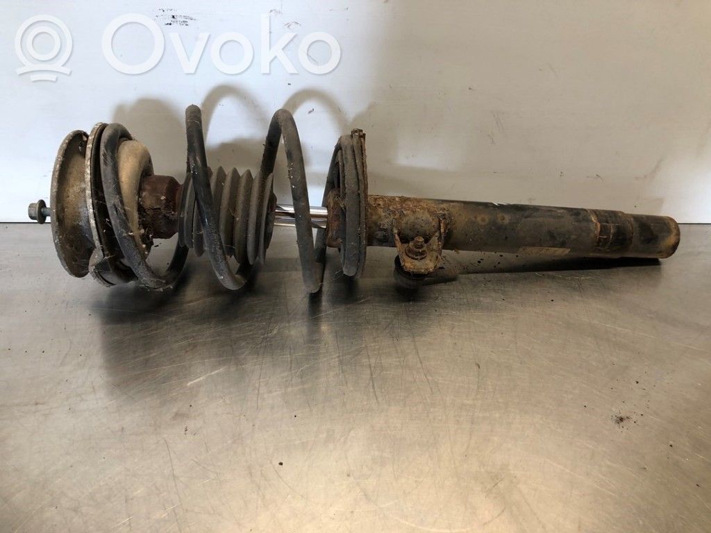BMW 3 E46 Priekšpusē amortizators ar atsperi 