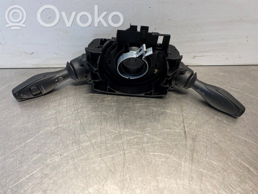 Ford Fiesta Boutons / interrupteurs volant 