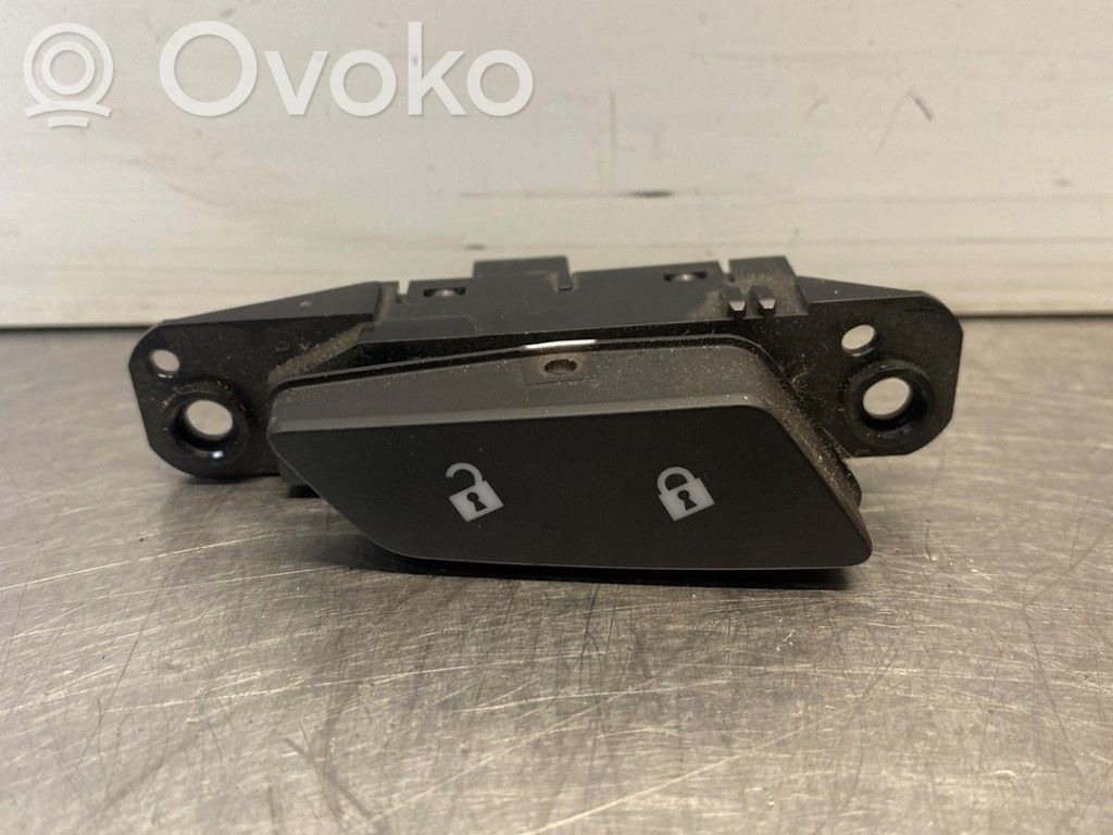 Chevrolet Aveo Central locking switch button 