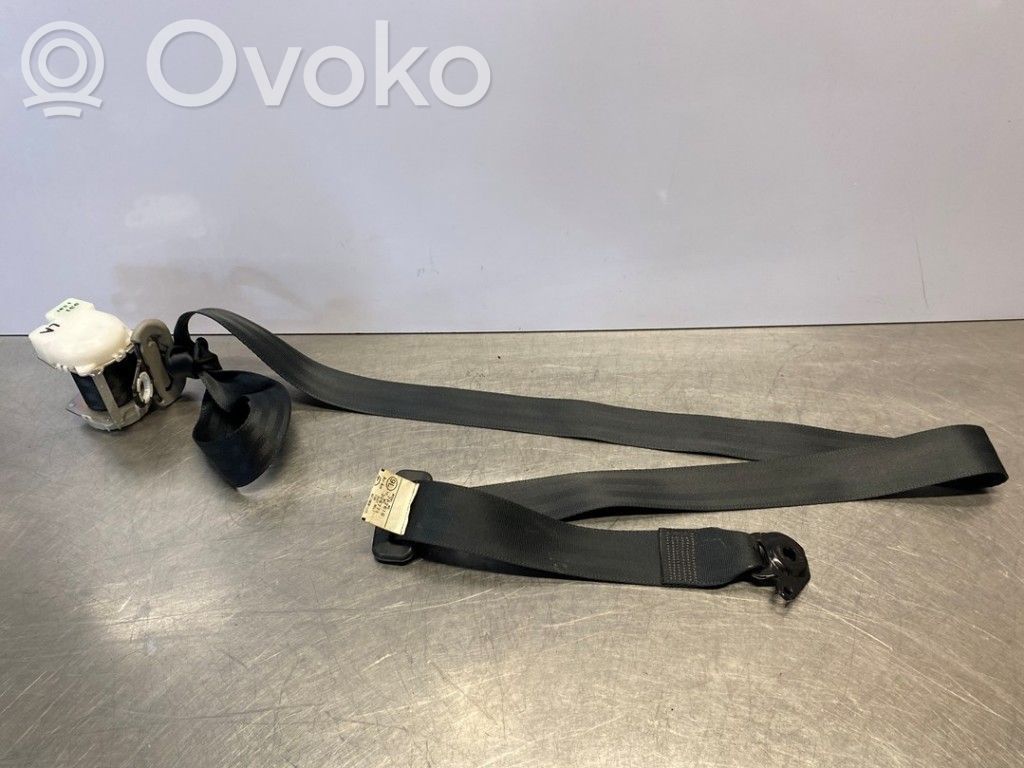 Toyota Yaris Takaistuimen turvavyö 