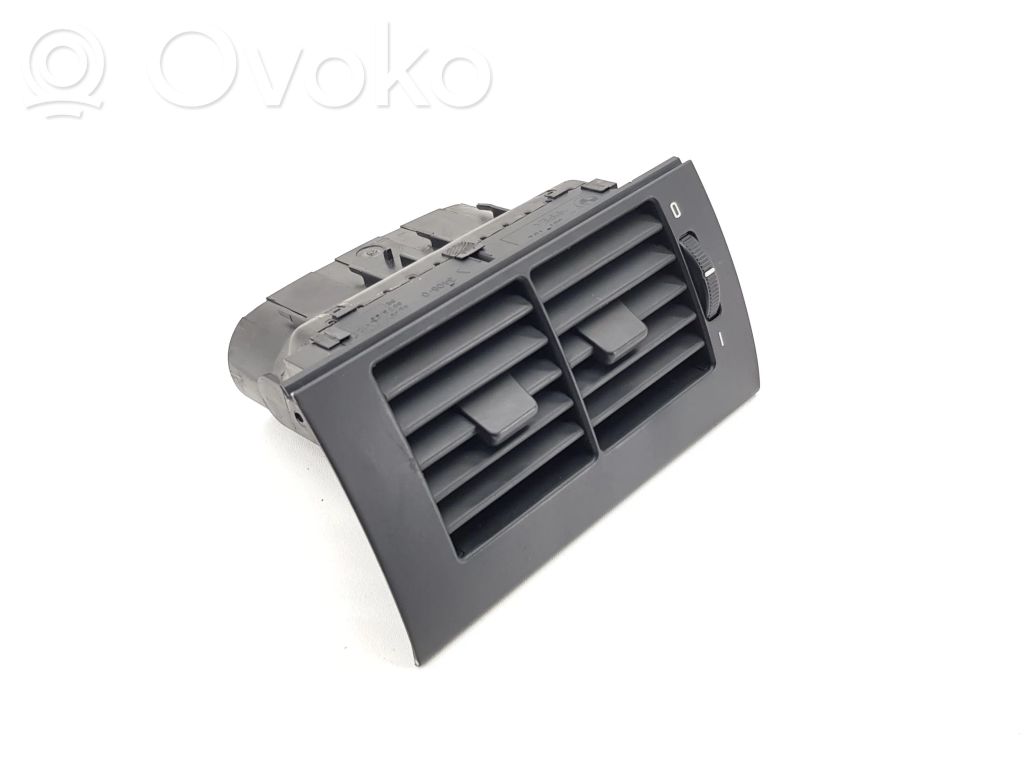 BMW 5 E39 Rejilla de ventilación trasera 
