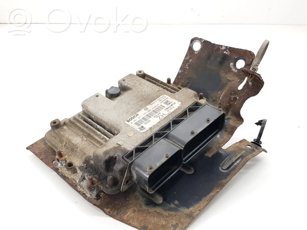 Opel Astra H Unidad de control/módulo del motor 