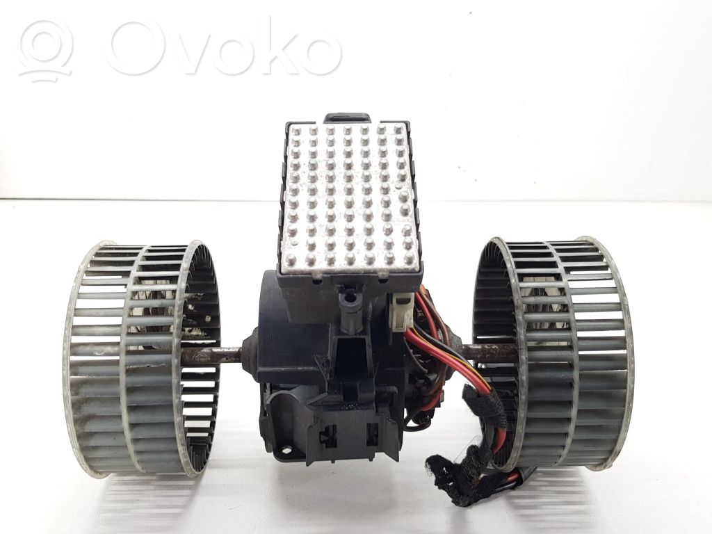 Mazā radiatora ventilators   6948422,5HL00860600