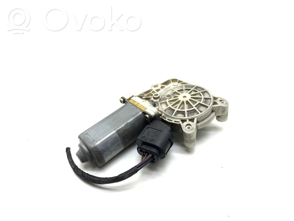Front door window regulator motor   6922267